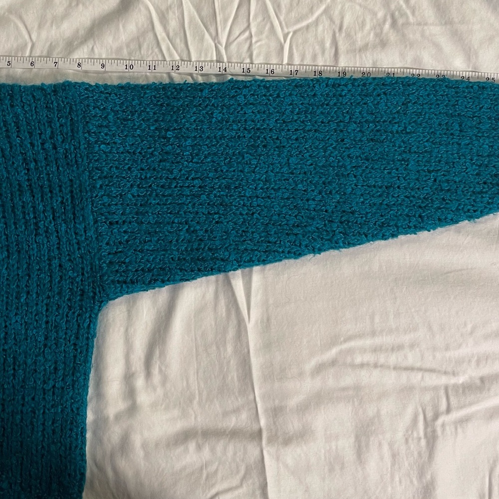 Sweater - Picture 4 of 16